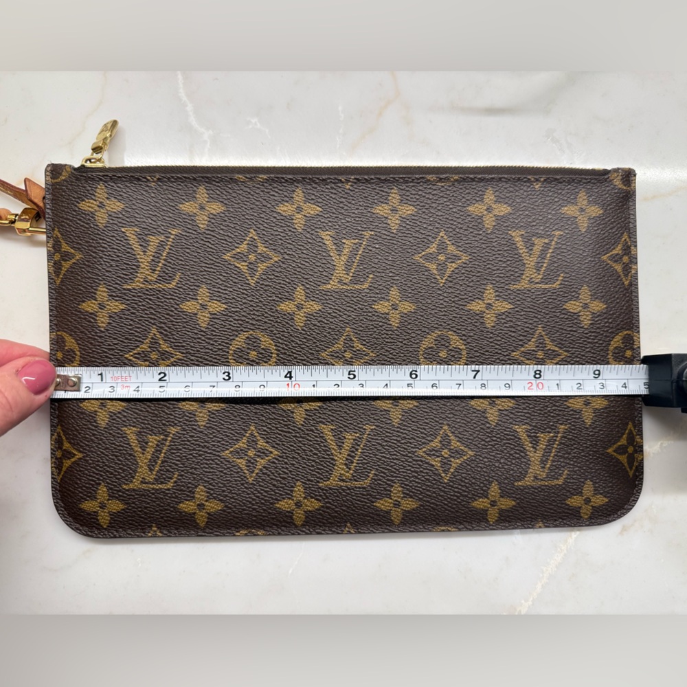 Louis Vuitton Brown Monogram Pouch - Picture 8 of 16